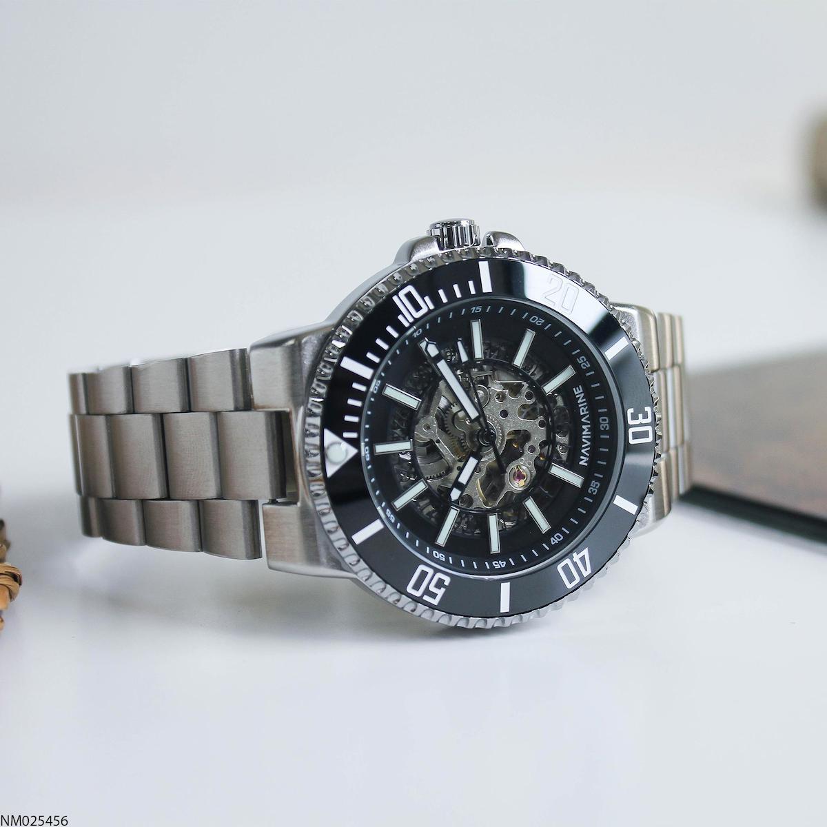 Navimarine NM025456 43 mm Çelik Kordon Analog Erkek Kol Saati