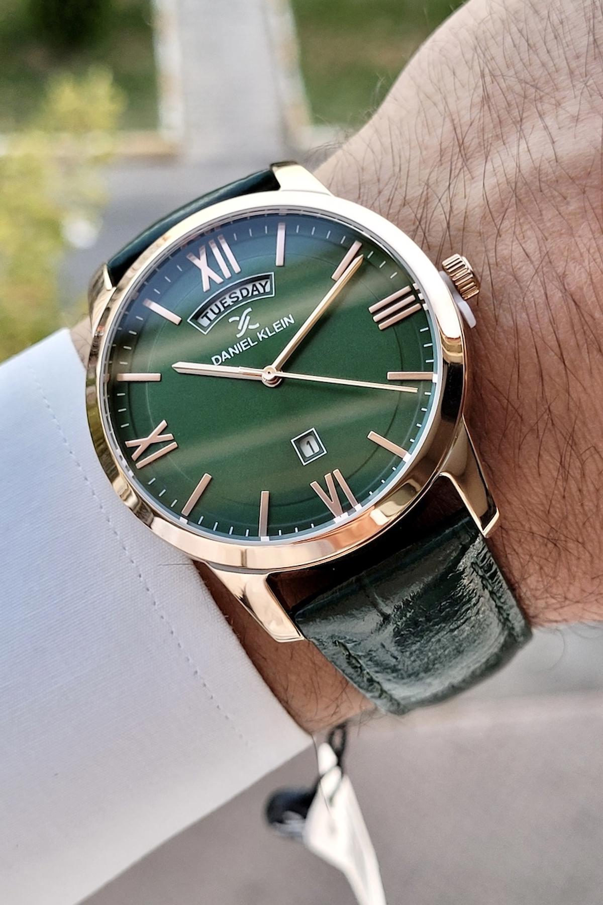 Daniel Klein DKISTE611 Takvimli 42 mm Yeşil Deri Kordon Analog Erkek Kol Saati