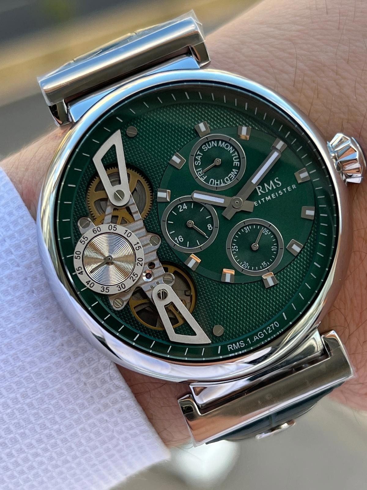 Romanson AG1270.10 Takvimli Gri Deri Kordon Analog Erkek Kol Saati