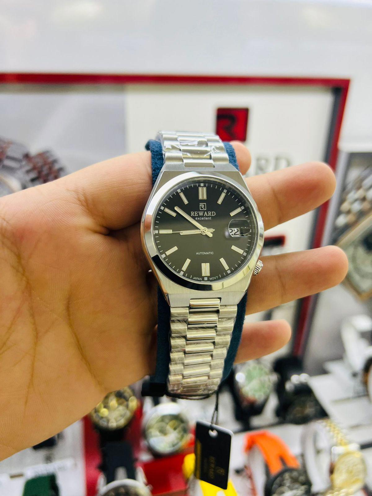 Reward NJ4568.88X.9 Su Geçirmez Takvimli 42 mm Çelik Kordon Analog Erkek Kol Saati