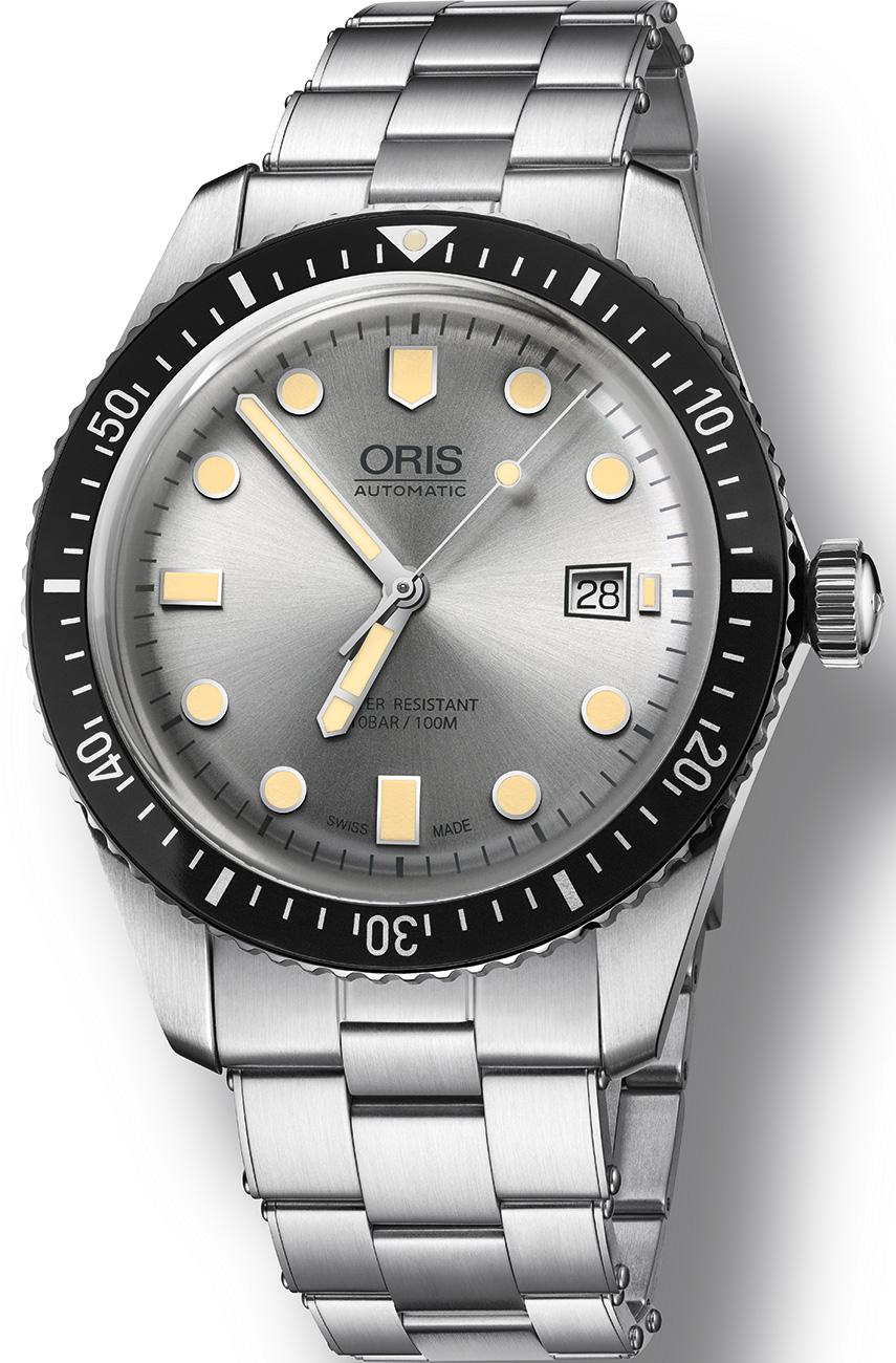 Oris 733-7720-4051-07-8-21-18 Takvimli 42 mm Çelik Kordon Analog Kol Saati