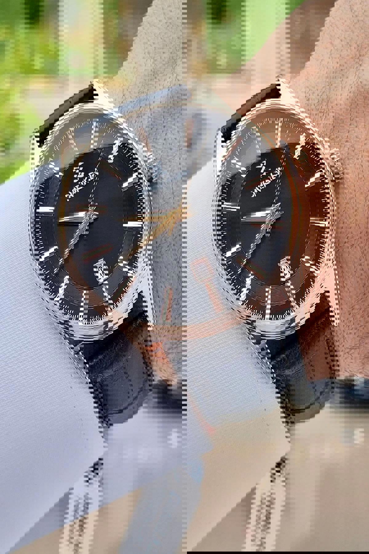 Daniel Klein DKISTE1133 Takvimli 45 mm Siyah Deri Kordon Analog Erkek Kol Saati