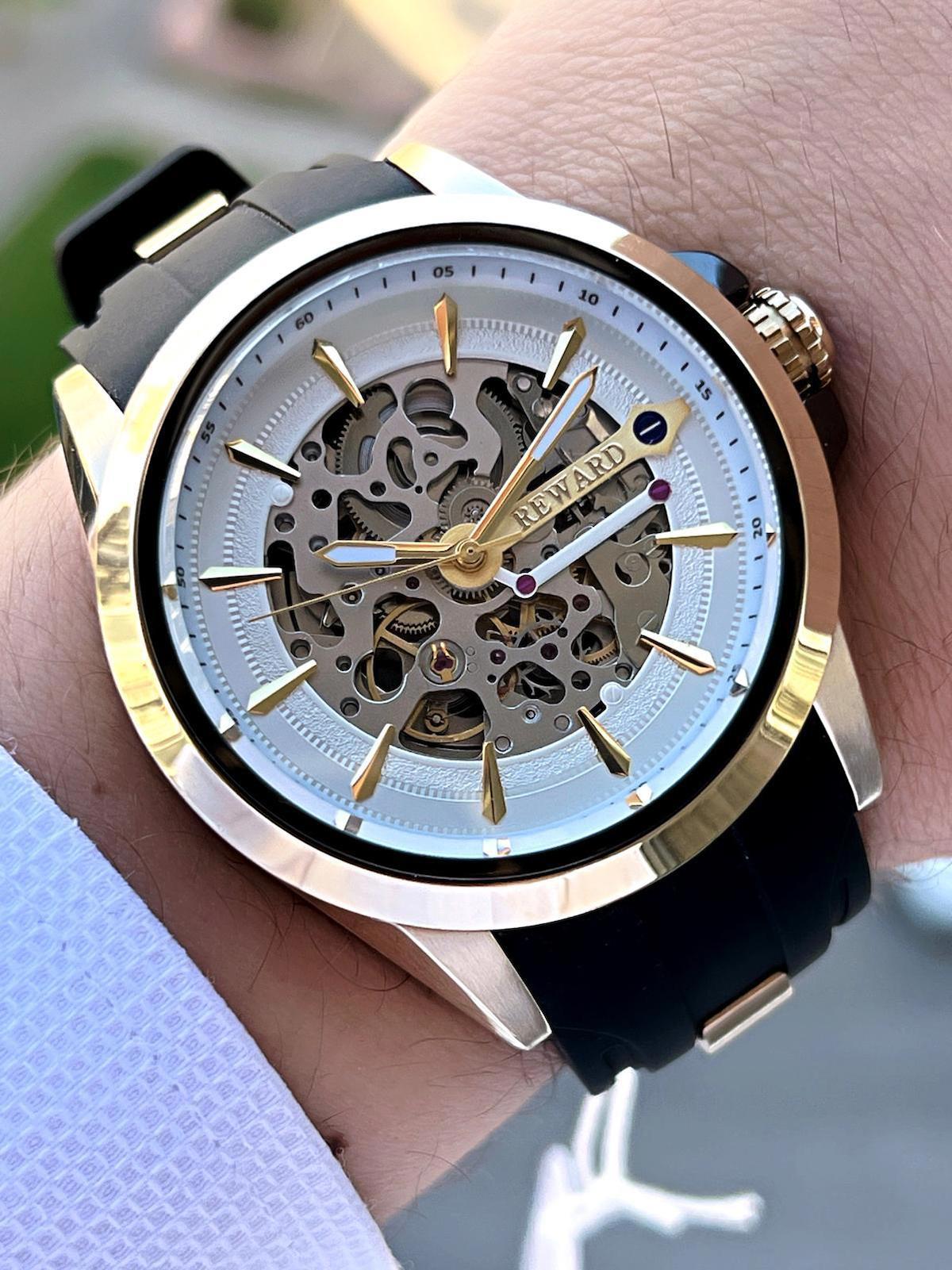 Reward EA.144595 46 mm Siyah Silikon Kordon Analog Erkek Kol Saati