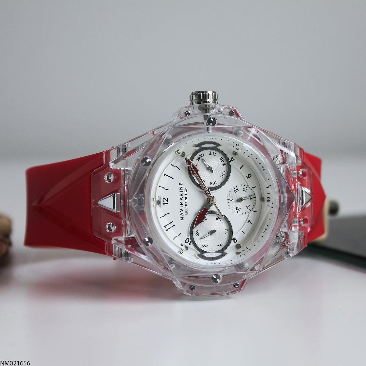 Navimarine NM021656 Takvimli 46-50 mm Kırmızı Silikon Kordon Analog Erkek Kol Saati