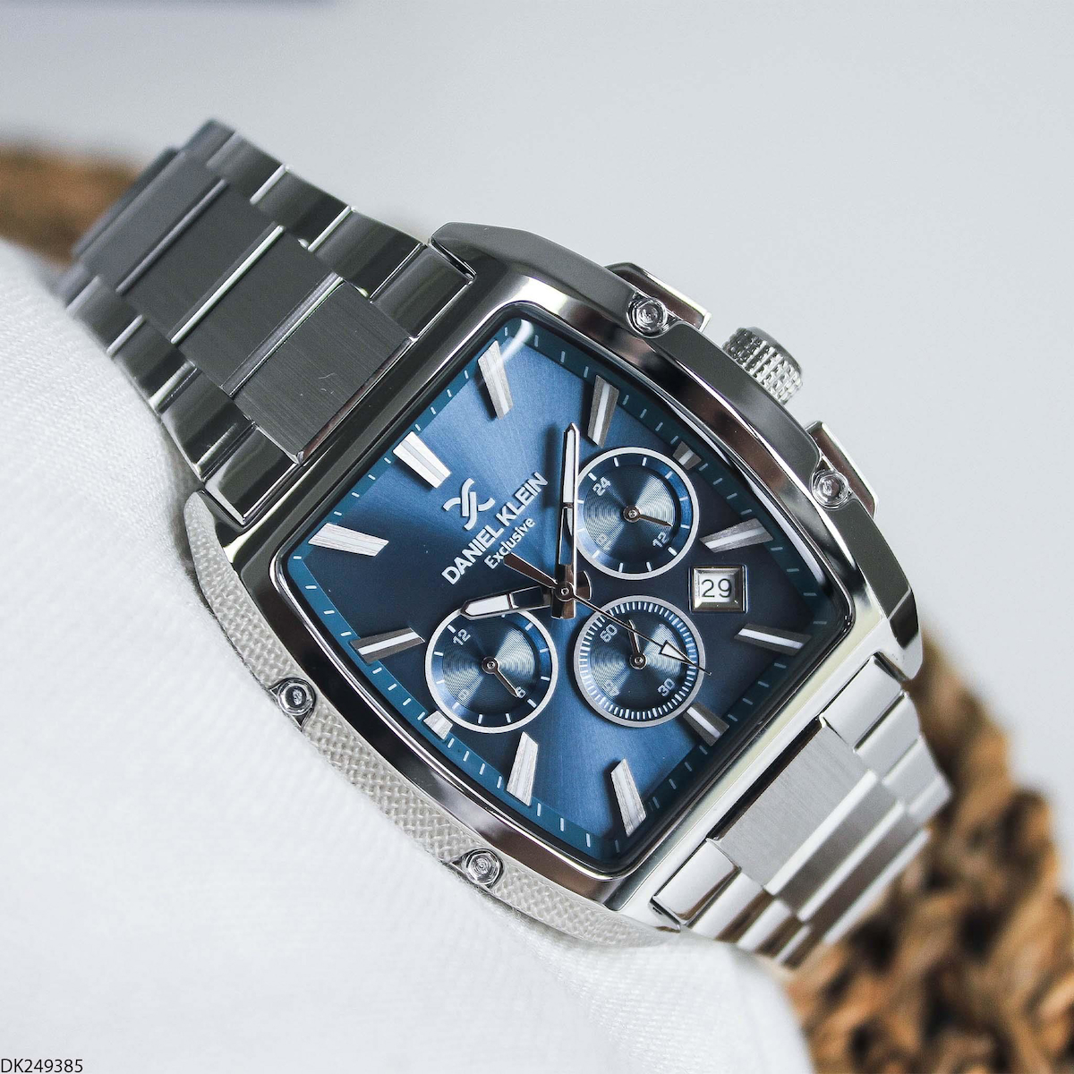 Daniel Klein DK249385 Takvimli 42 mm Çelik Kordon Analog Erkek Kol Saati
