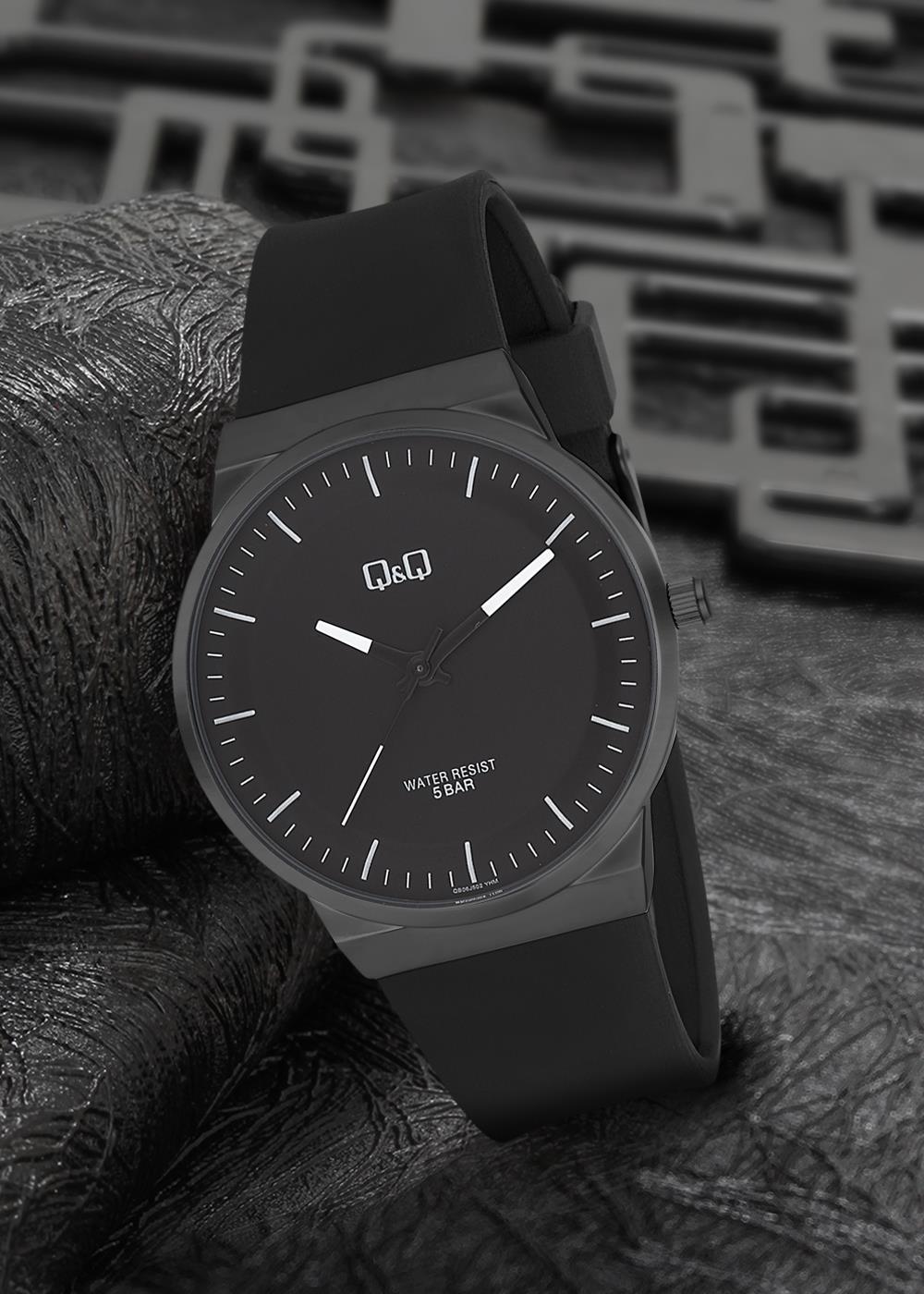 Q&Q G2417 42 mm Siyah Silikon Kordon Analog Erkek Kol Saati