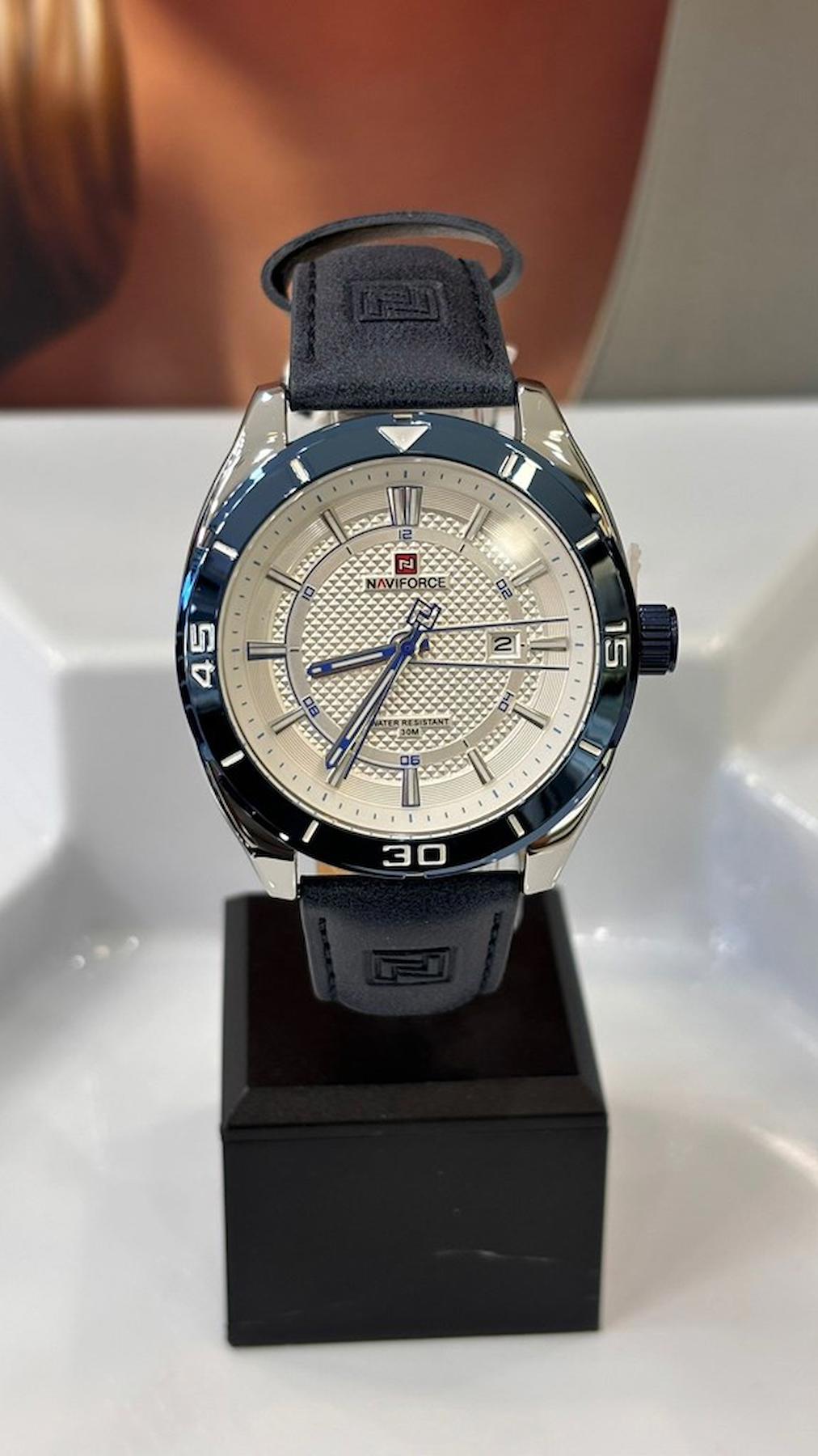 Naviforce NF9209 230505 Takvimli 44 mm Çelik Kordon Analog Erkek Kol Saati
