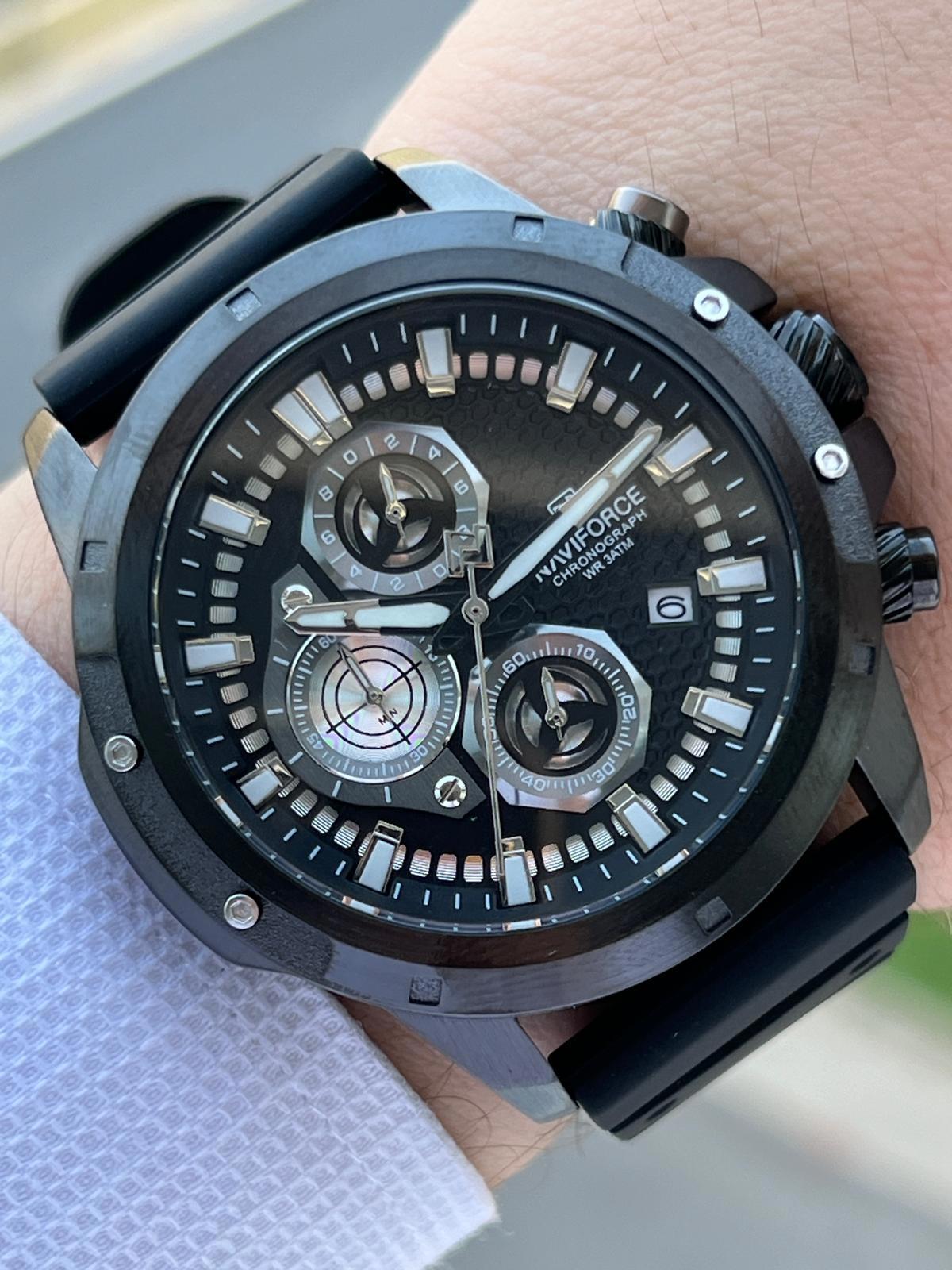 Naviforce ENF8036SS Takvimli 45-48 mm Siyah Silikon Kordon Analog Erkek Kol Saati