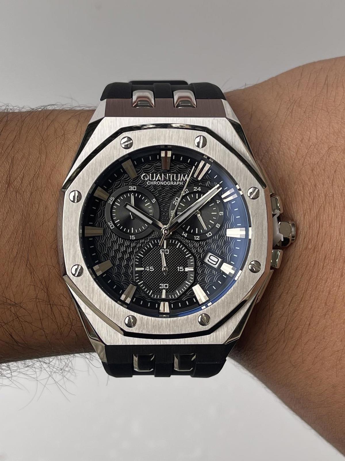 Quantum HNG949.351 Takvimli 45 mm Siyah Silikon Kordon Analog Erkek Kol Saati