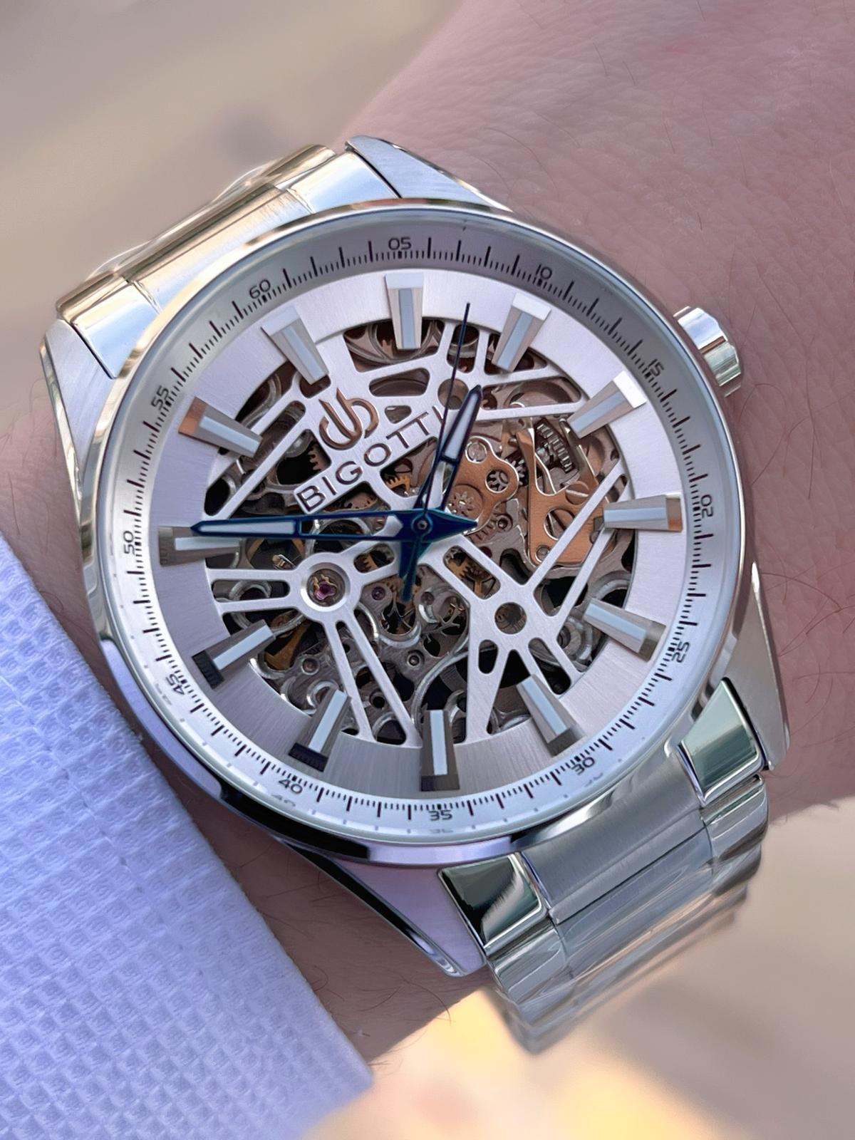 Bigotti BG.1.10564.1 Su Geçirmez Takvimli 46 mm Çelik Kordon Analog Erkek Kol Saati
