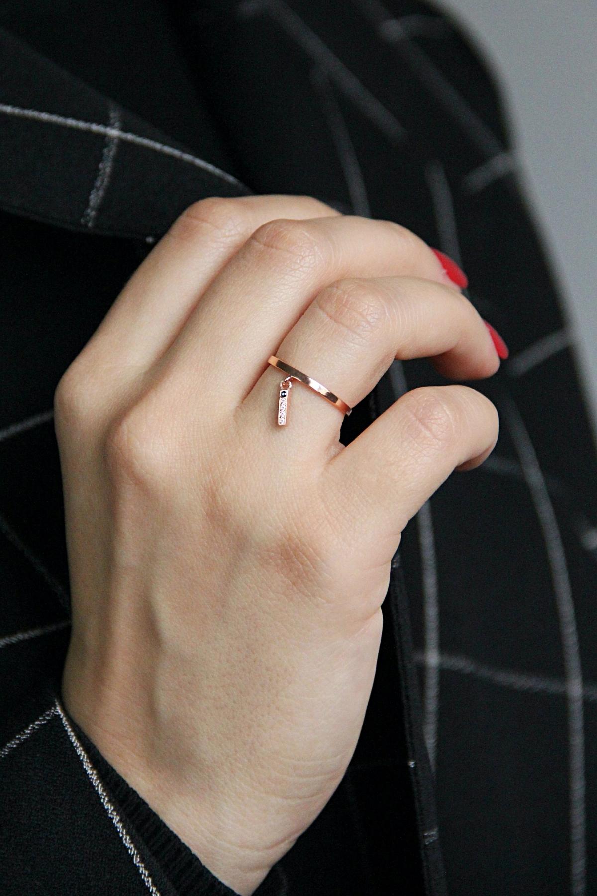 Argentum Concept Beyaz-Siyah Taşlı 925 Ayar Rose Gold Altın Yüzük