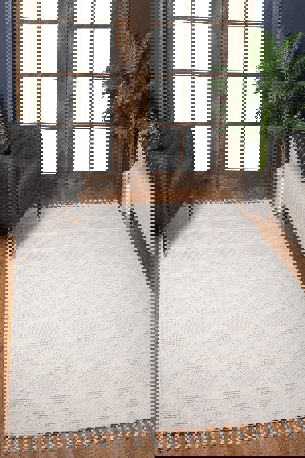 Valery Home P1004 Krem 12 mm Polipropilen Yumuşak Yıkanabilir İnce Kaymaz Dikdörtgen Makine Dokuma Salon Halısı 180x180 cm