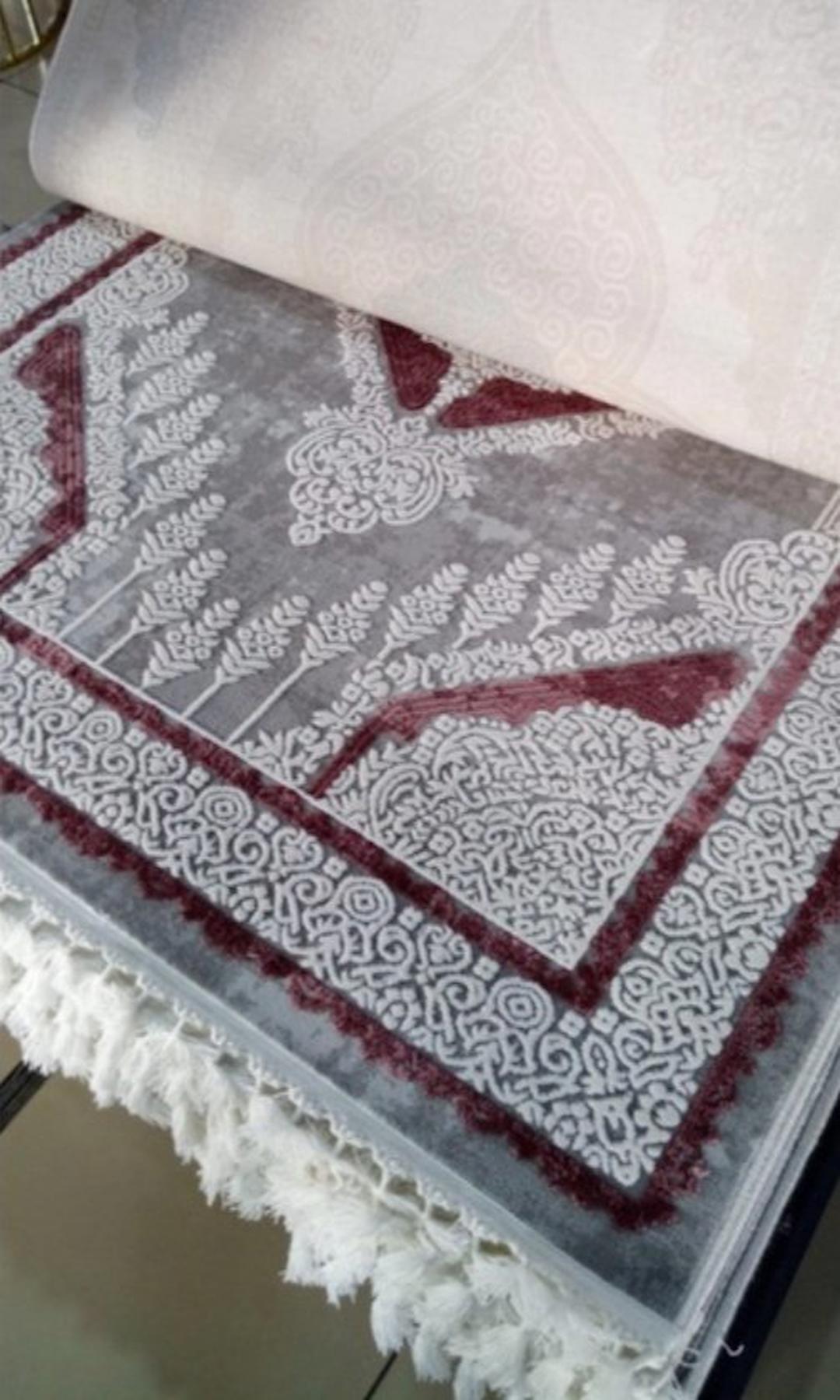 Liparis Halı 1101A Çok Renkli 0.8 mm Akrilik Yumuşak Yıkanabilir İnce Kaymaz Dikdörtgen Makine Dokuma Salon Halısı 80x500 cm