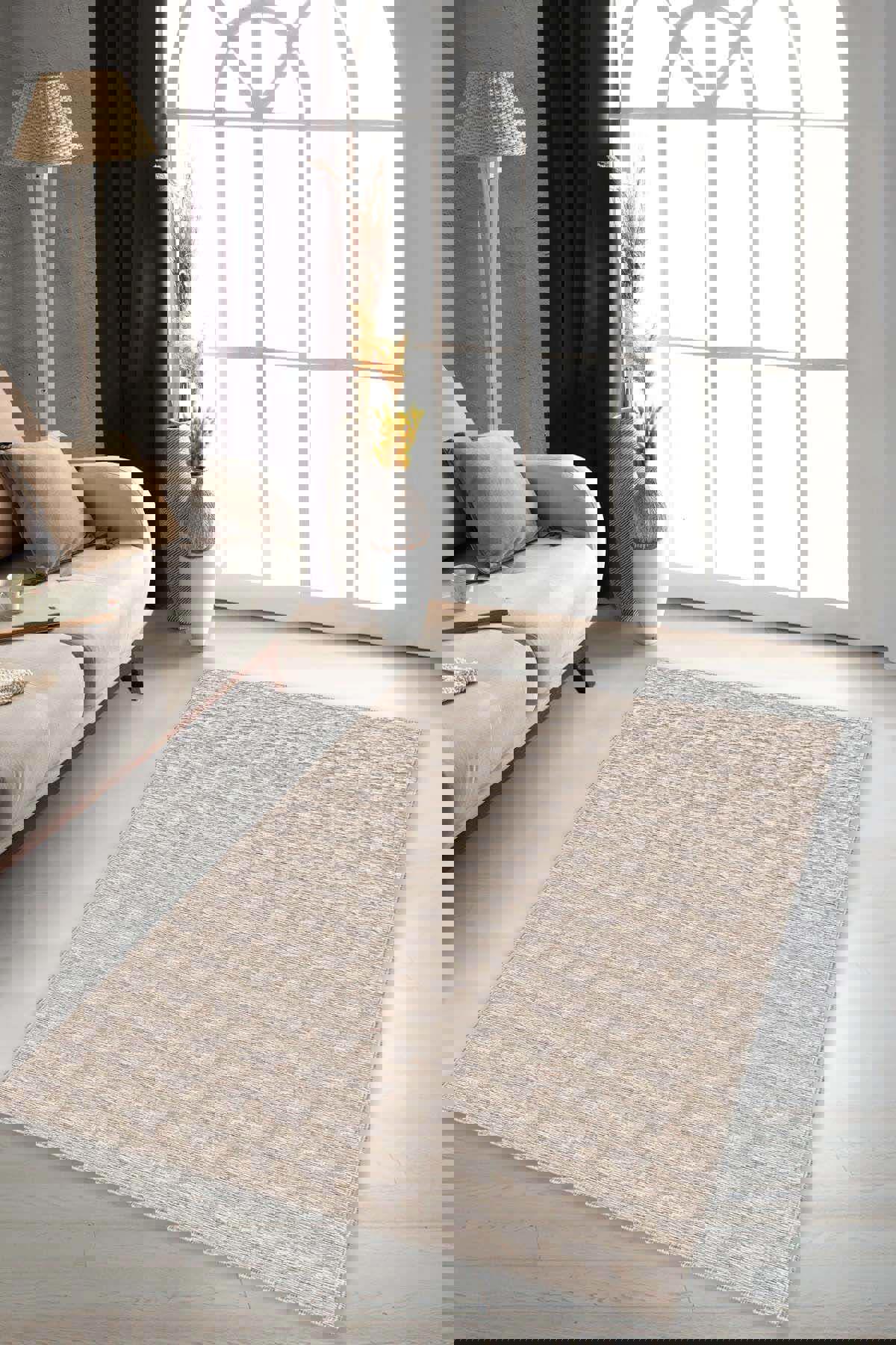 Viva Home KRM056 Bej 7 mm Mikropolyester Leke Tutmaz Yıkanabilir İnce Kaymaz Dot Taban Dikdörtgen Makine Dokuma Salon Halısı 100x150 cm