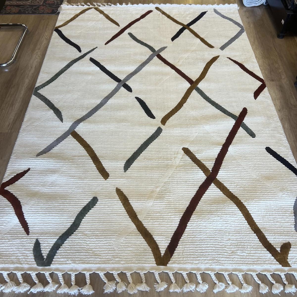 Hoom Rugs Puffy 1004 Krem 17 mm Polyester Hav Tutmaz Kalın Kaymaz Taban Dikdörtgen Makine Dokuma Salon Halısı 180x280 cm