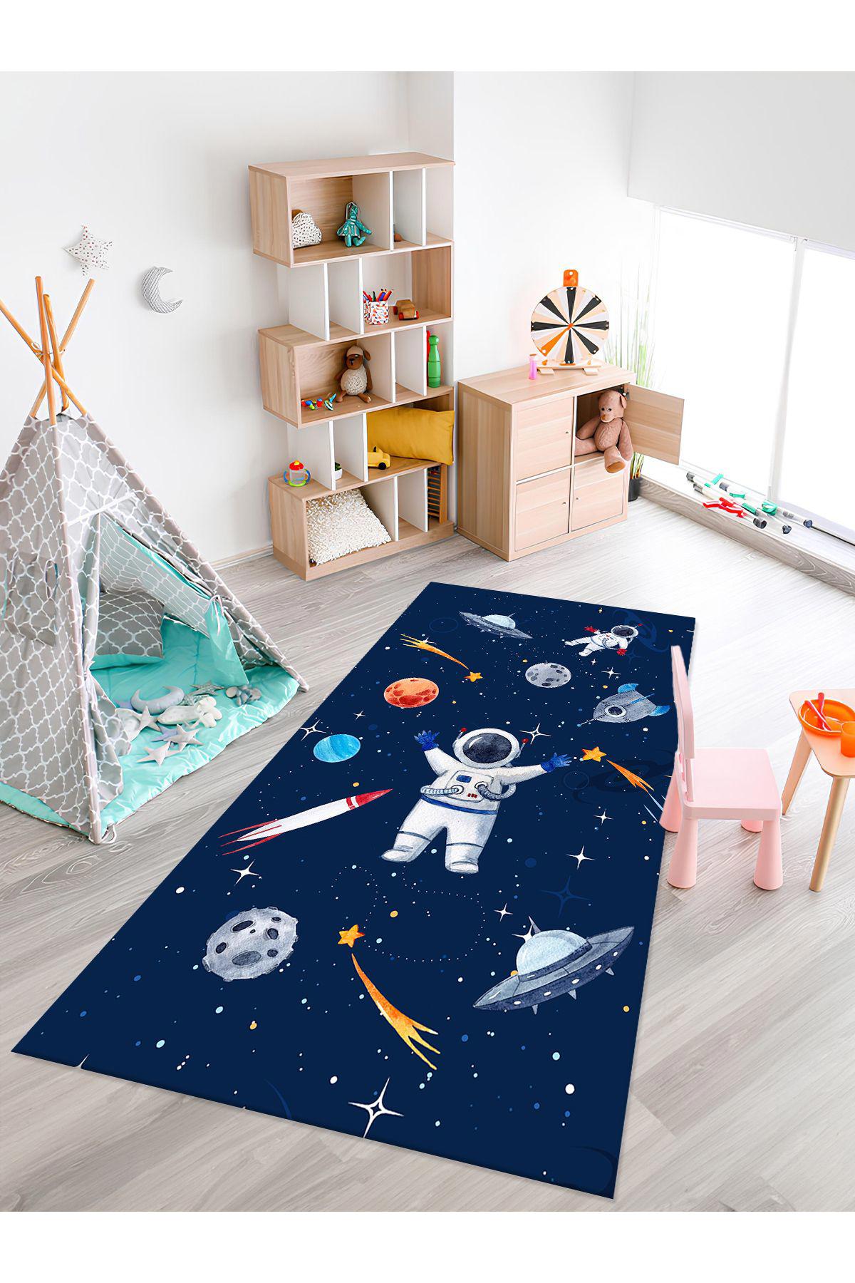 İnspira Mavi 12 mm Polyester Yıkanabilir İnce Kaymaz Jüt Taban Dikdörtgen Makine Dokuma Çocuk Odası Halısı 100x150 cm