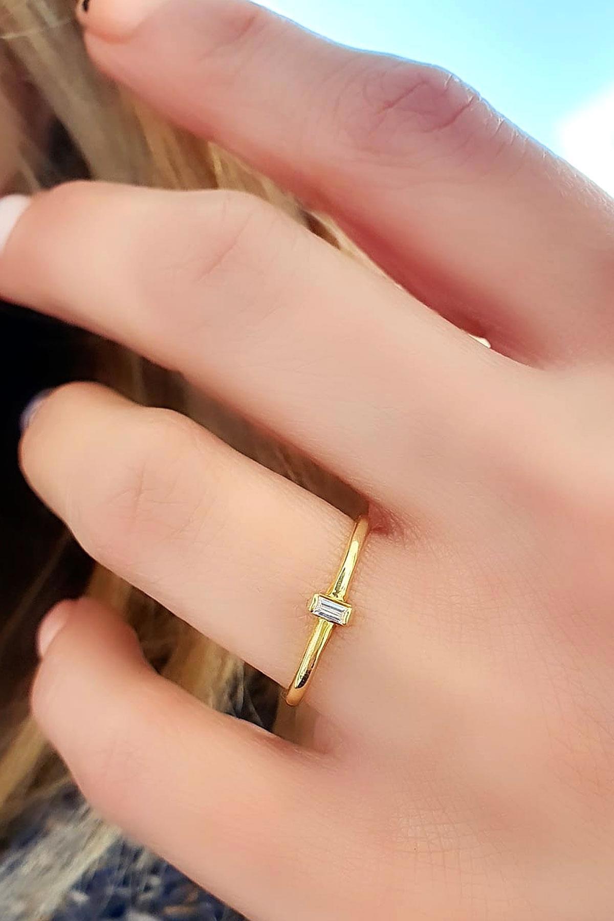 Oseshop Beyaz Taşlı 925 Ayar Baget Gümüş Yüzük