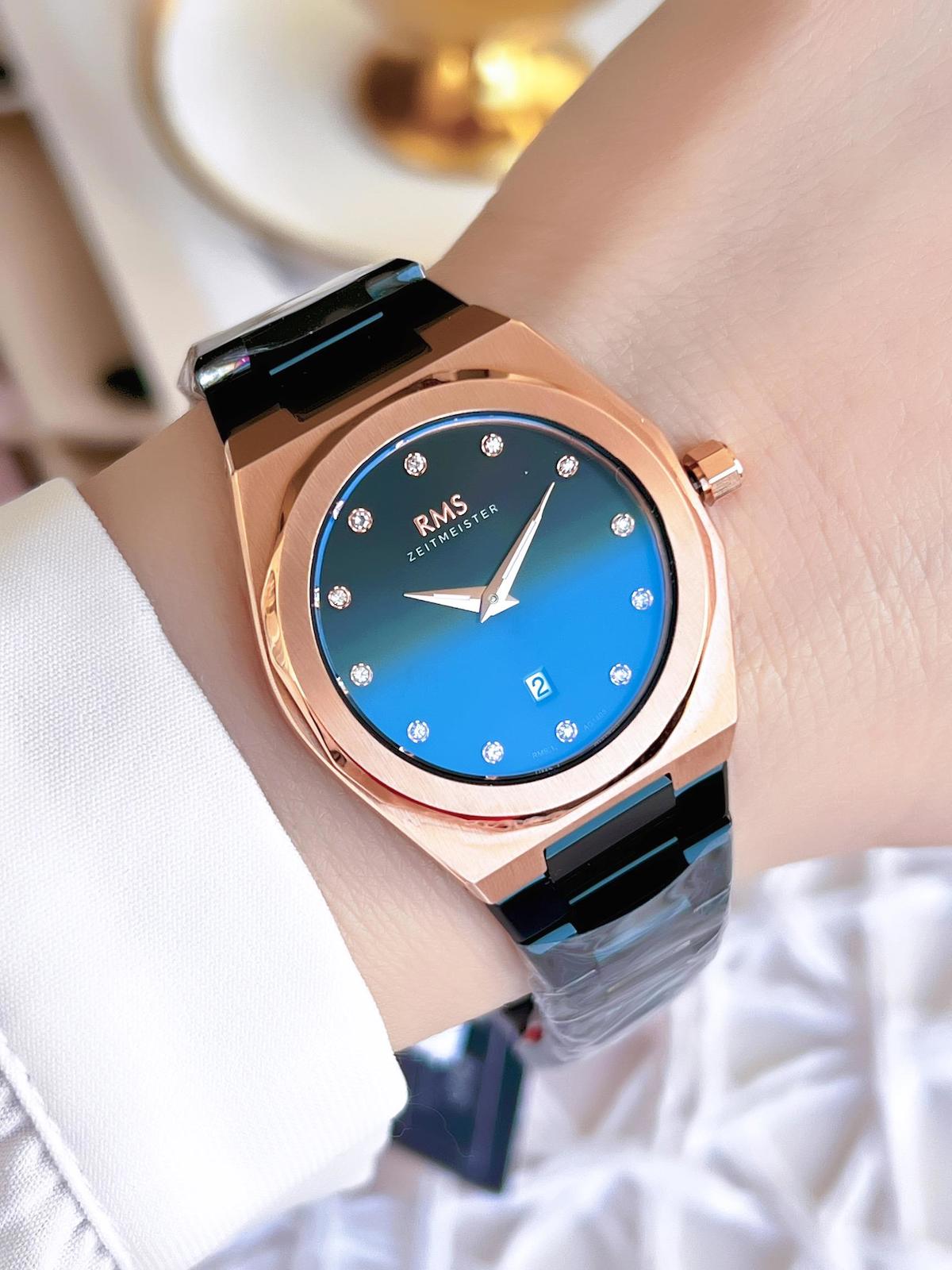 Romanson AG1521.05 Takvimli 38 mm Siyah Çelik Kordon Analog Kadın Kol Saati