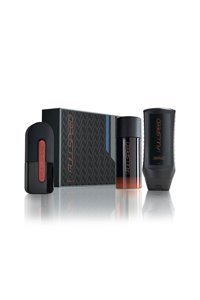 Avon Full Speed 3 Parça Erkek Parfüm Deodorant Seti EDT + Sprey Deodorant + Roll On + Saç ve Vücut Şampuanı