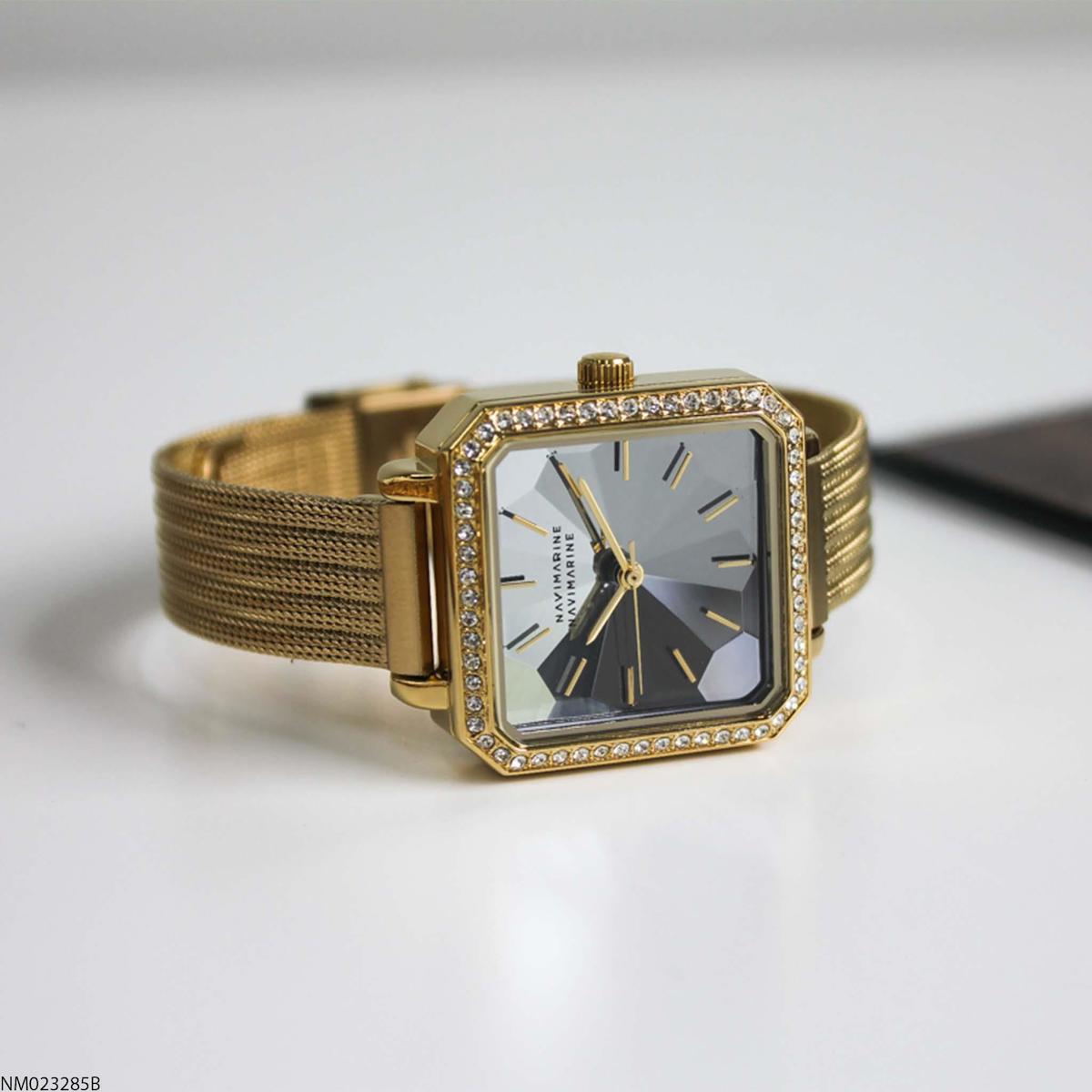 Navimarine NM023285B 35 mm Altın Çelik Kordon Analog Kadın Kol Saati