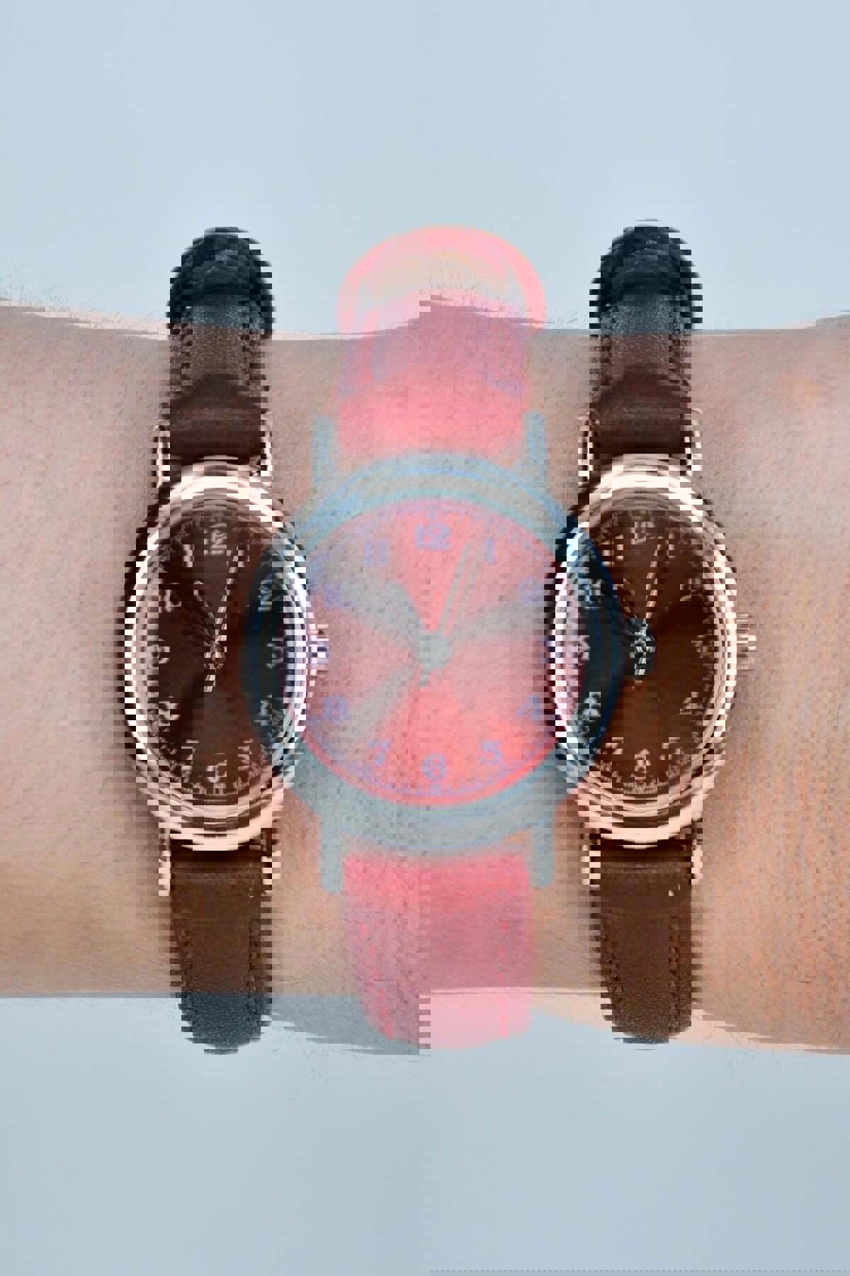 Sonsuzsaat SU-625 25 mm Bordo Metal Kordon Analog Kadın Kol Saati