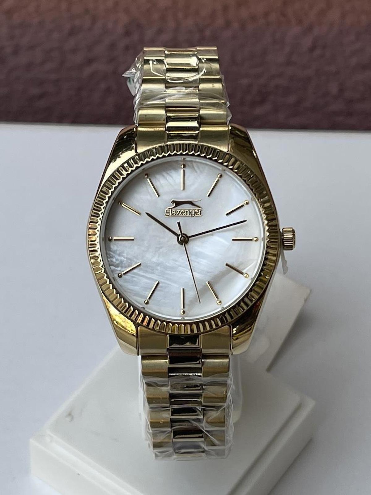 Slazenger 31-35 mm Altın Çelik Kordon Analog Kadın Kol Saati