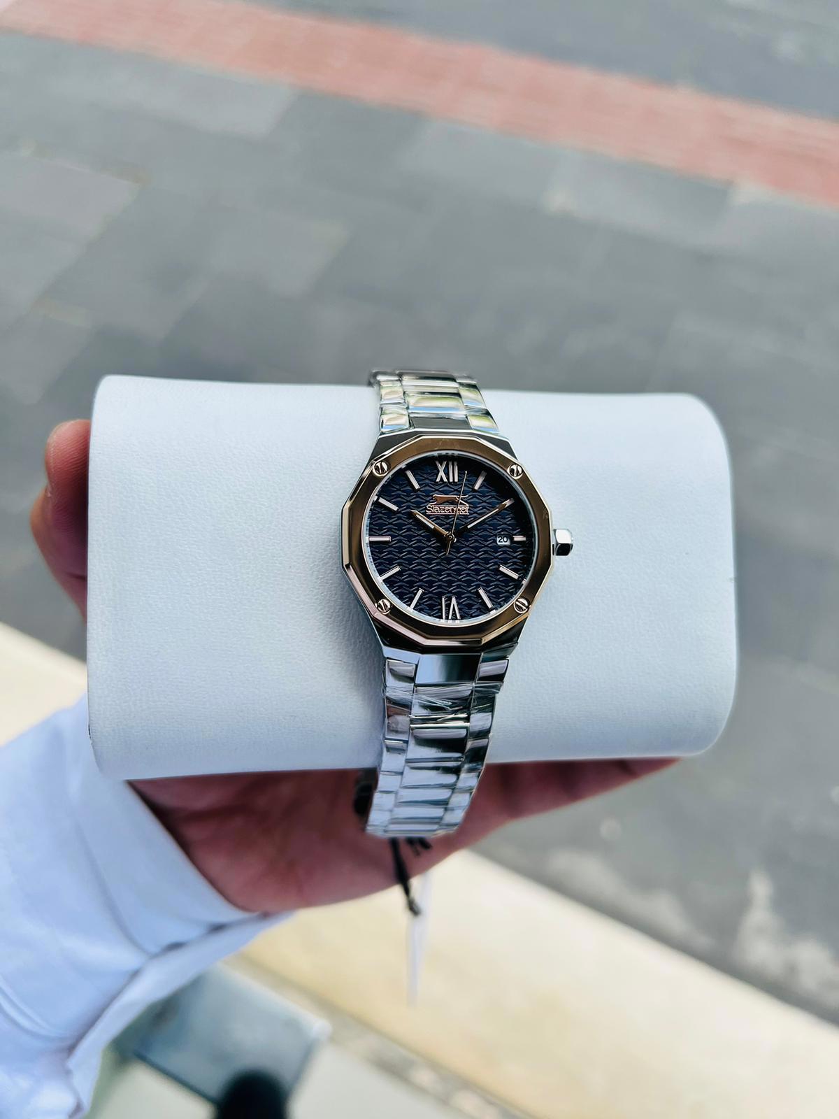 Slazenger SL.09.2149.3.05 Takvimli 34 mm Gri Çelik Kordon Analog Kadın Kol Saati