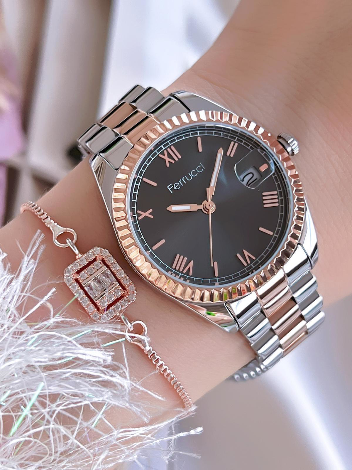 Ferrucci Takvimli 34 mm Gri-Rose Gold Çelik Kordon Analog Kadın Kol Saati