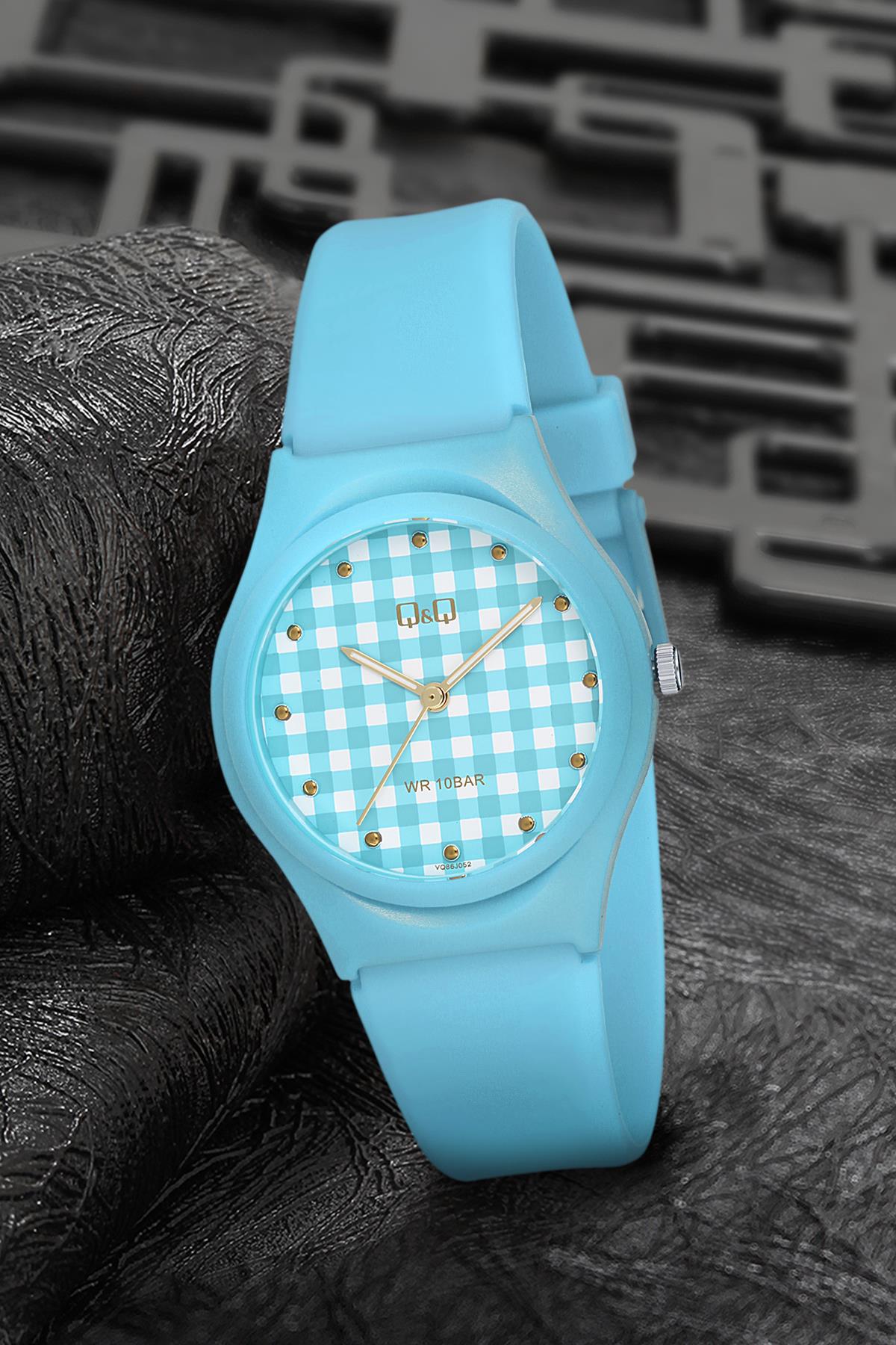 Q&Q 3P676 36 mm Mavi Silikon Kordon Analog Kadın Kol Saati