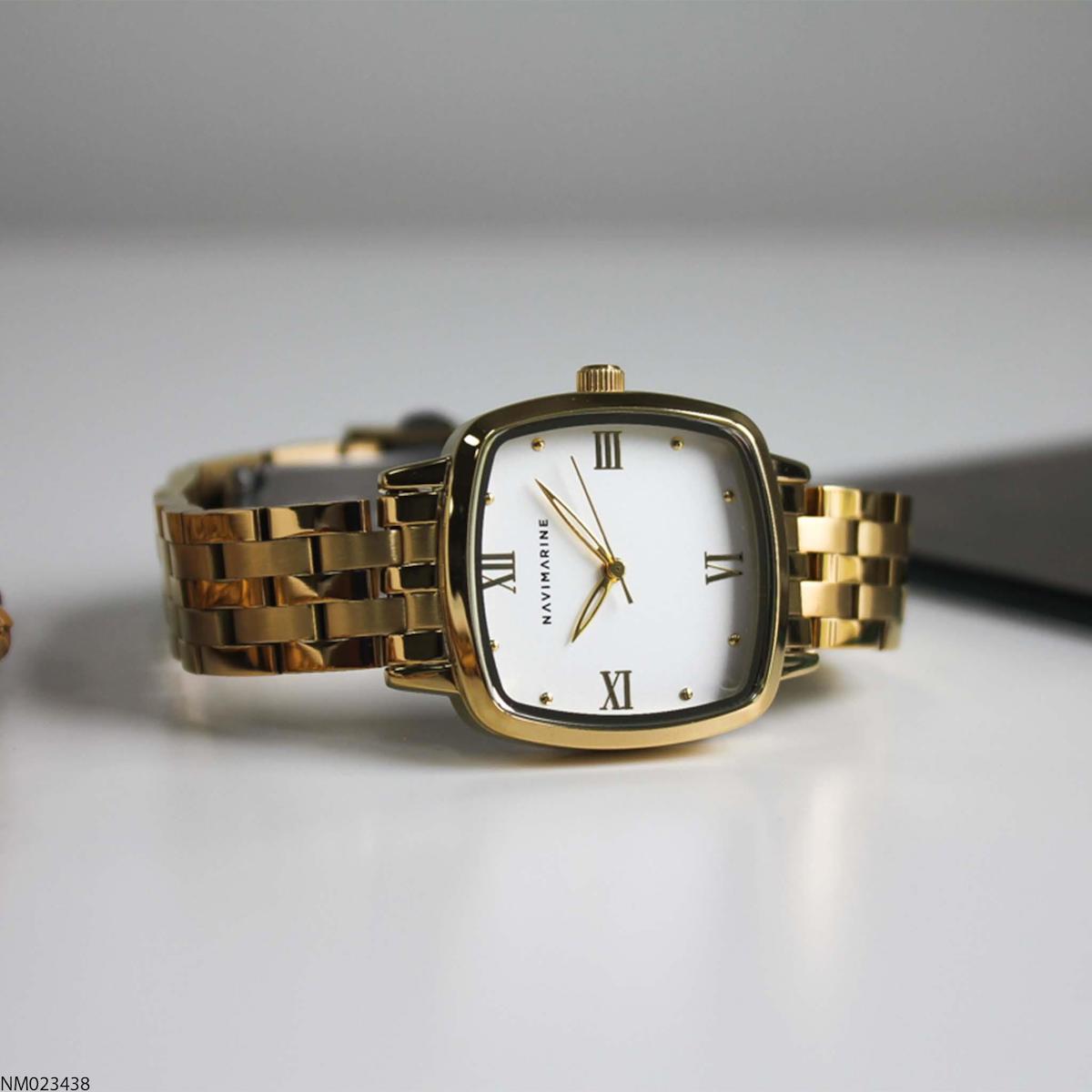 Navimarine NM023438 30 mm Altın Çelik Kordon Analog Kadın Kol Saati