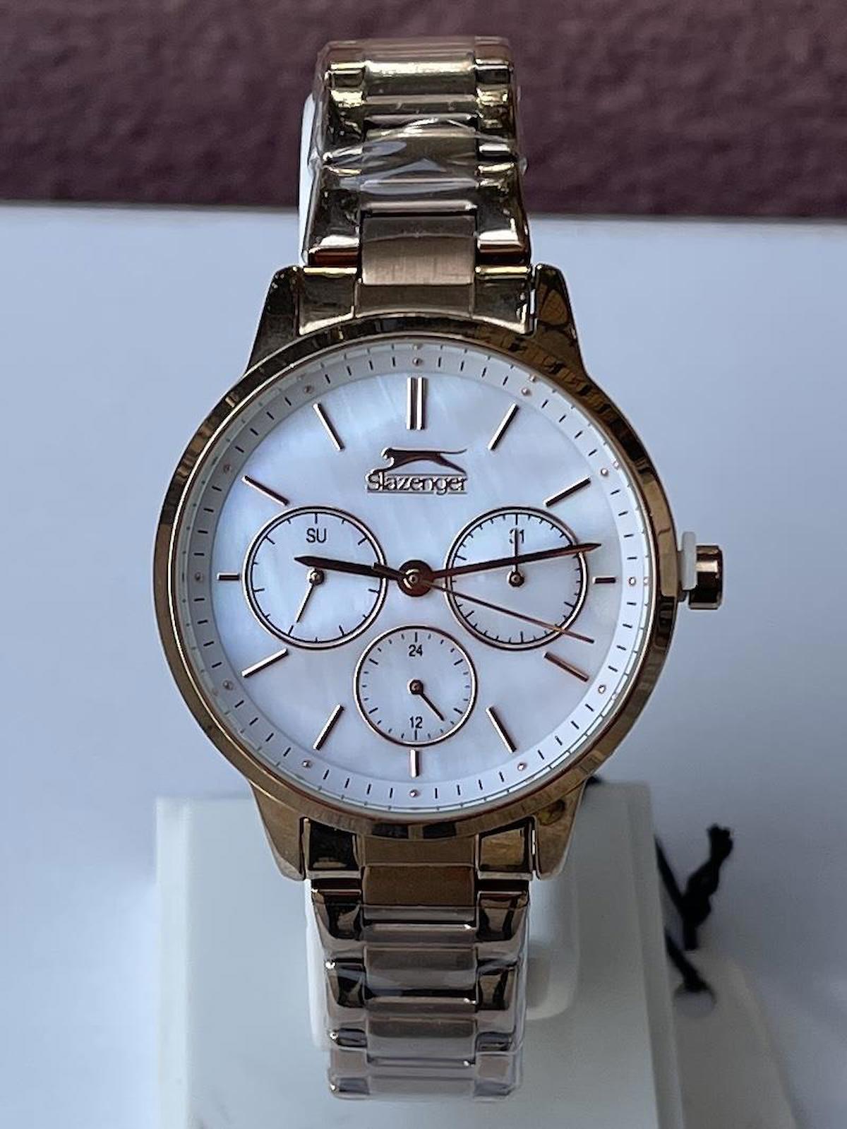 Slazenger Takvimli 31-35 mm Altın Çelik Kordon Analog Kadın Kol Saati