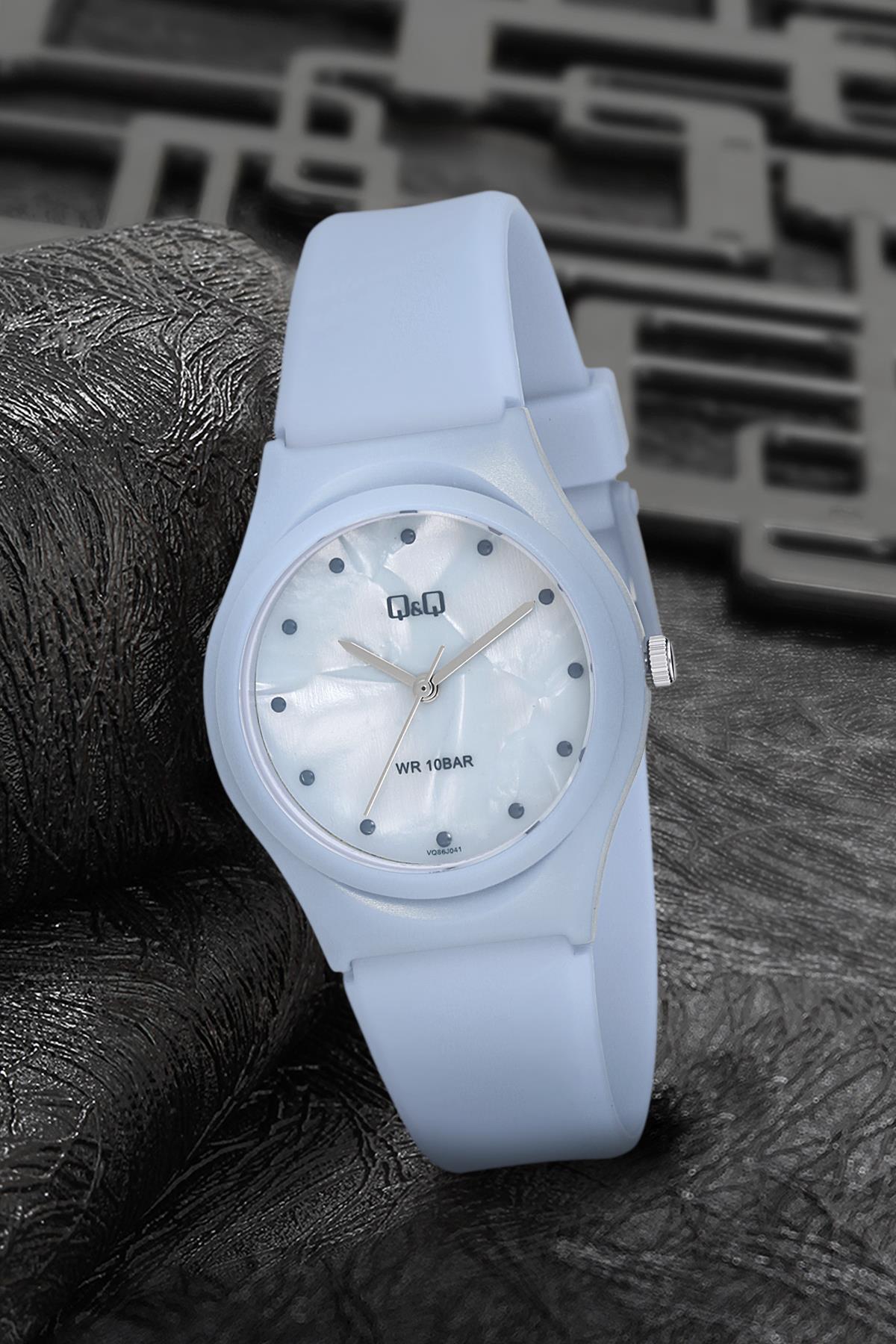 Q&Q 3P669 36 mm Mavi Silikon Kordon Analog Kadın Kol Saati