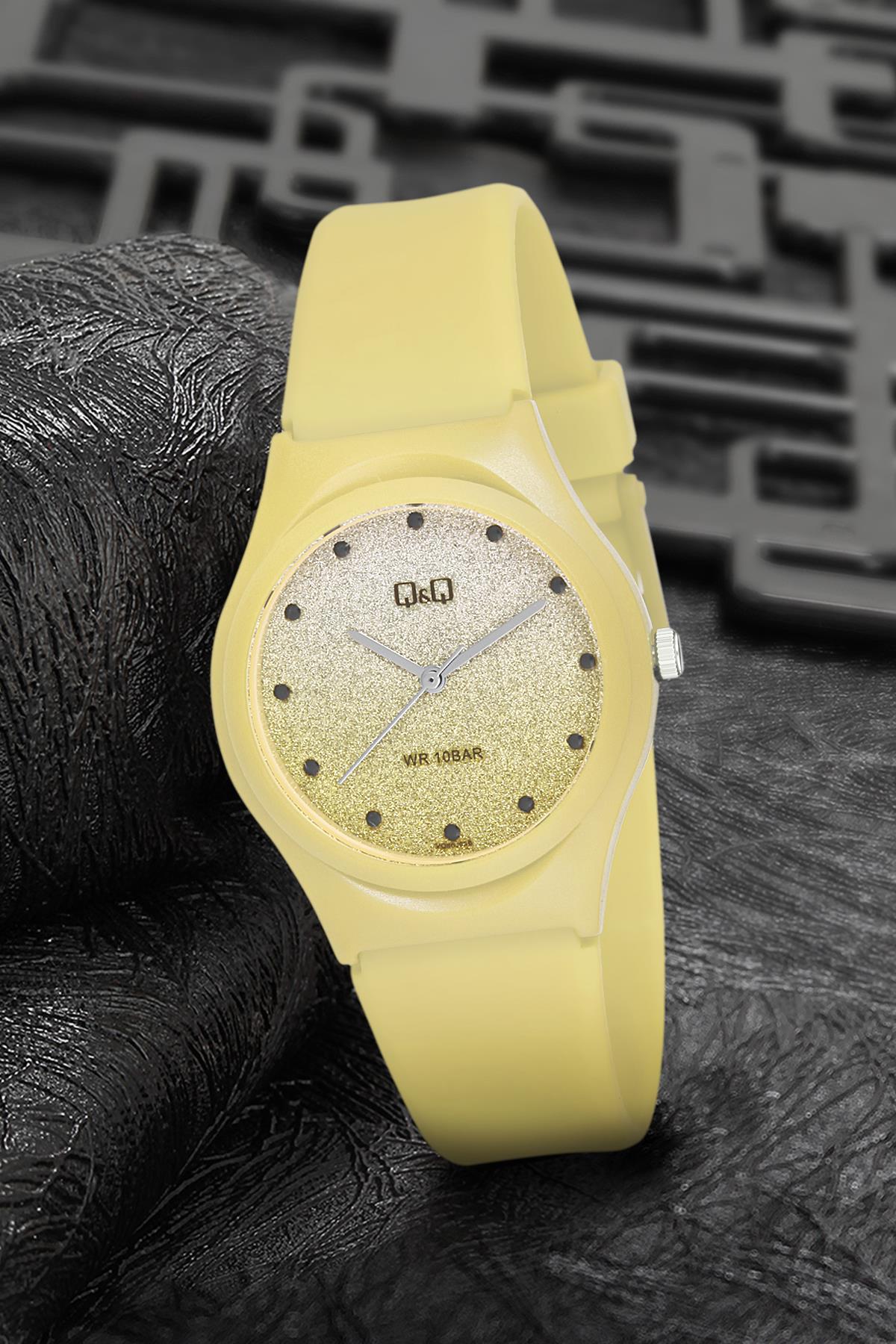Q&Q 3P658 36 mm Sarı Silikon Kordon Analog Kadın Kol Saati