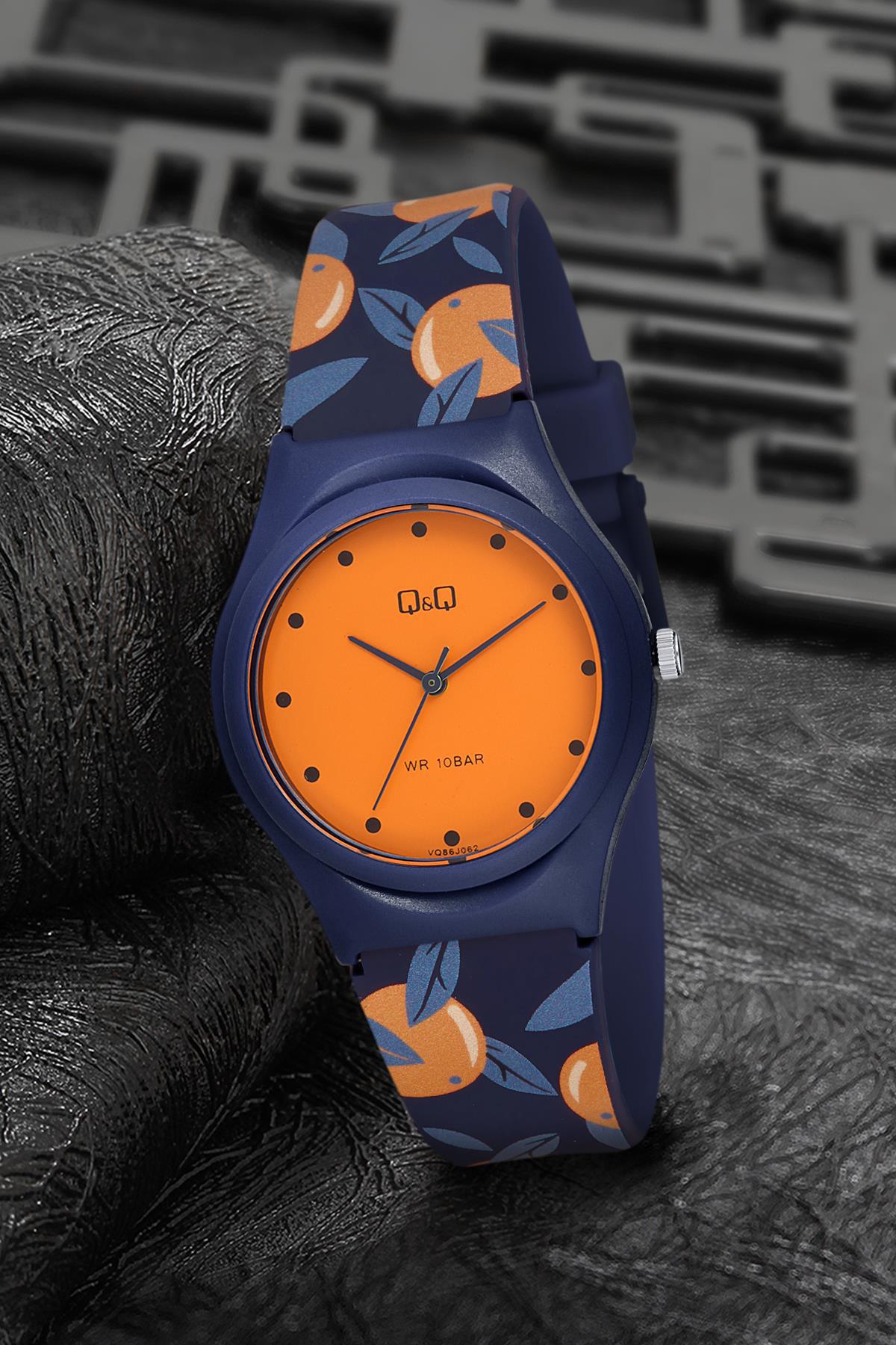 Q&Q 3P682 36 mm Lacivert Silikon Kordon Analog Kadın Kol Saati
