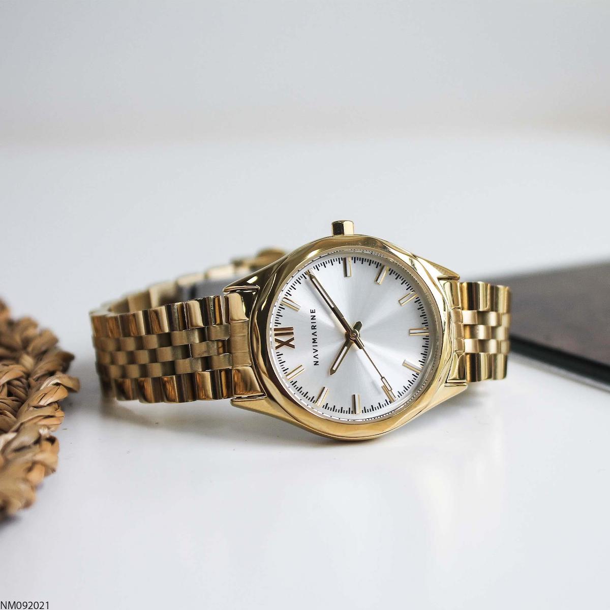 Navimarine NM092021 32 mm Altın Çelik Kordon Analog Kadın Kol Saati