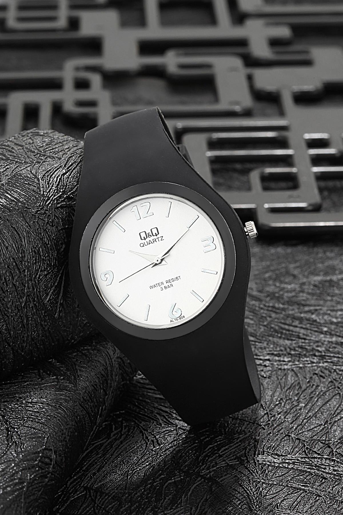 Q&Q 3B997 36 mm Siyah Silikon Kordon Analog Kadın Kol Saati