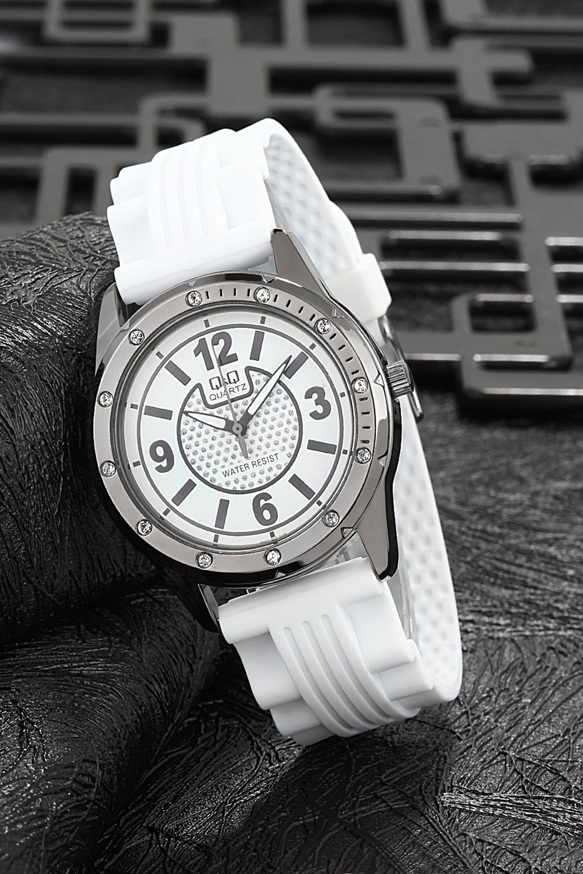 Q&Q 3B989 36 mm Beyaz Silikon Kordon Analog Kadın Kol Saati