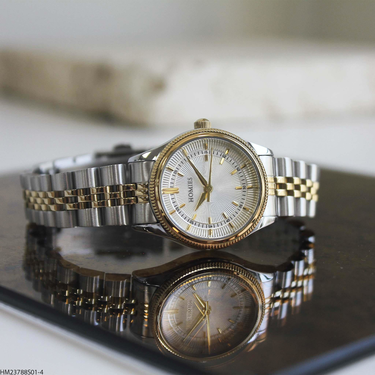 Homies HM23788S01-4 30 mm Altın-Gri Çelik Kordon Analog Kadın Kol Saati