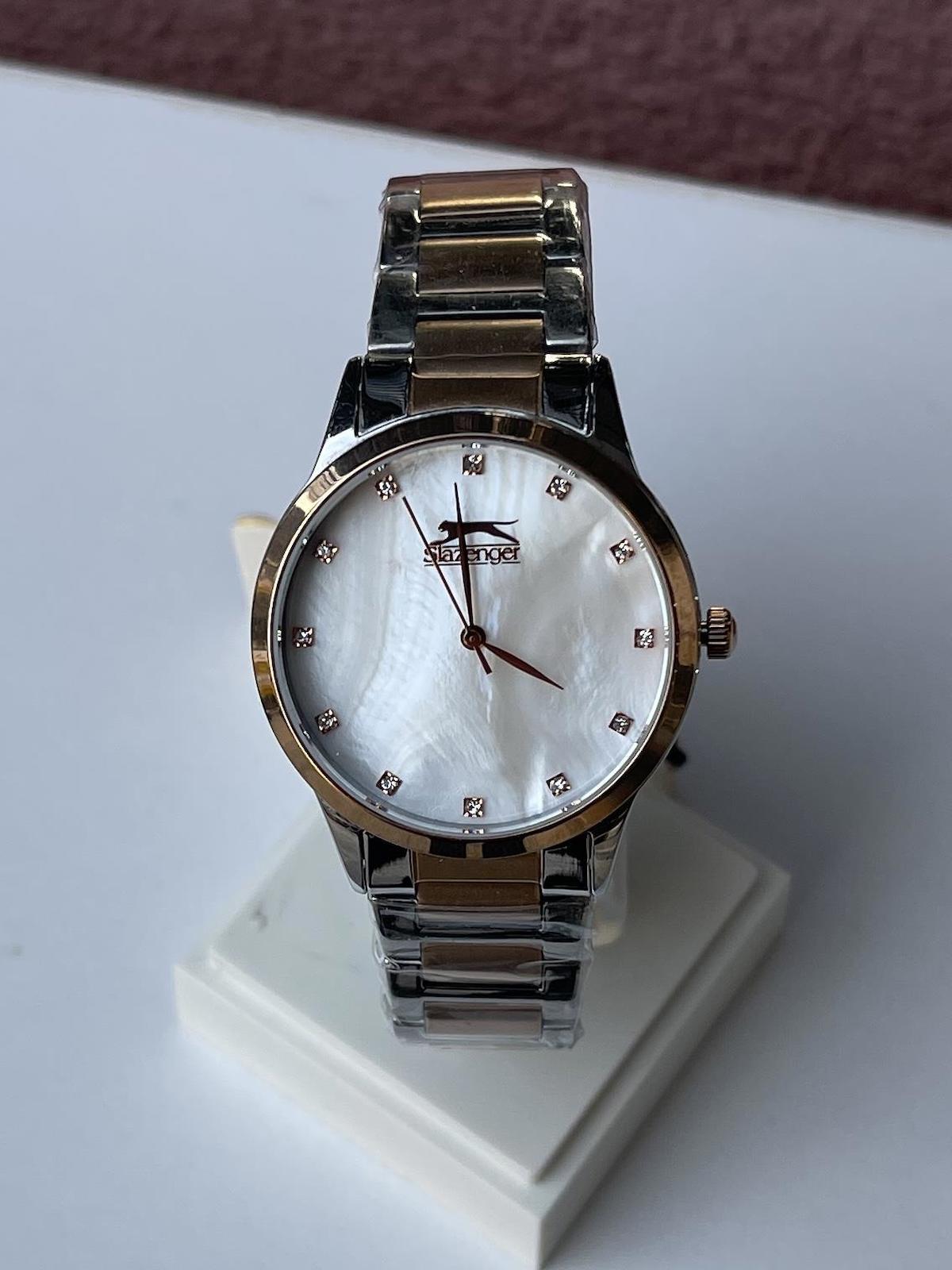 Slazenger 31-35 mm Altın-Gri Çelik Kordon Analog Kadın Kol Saati