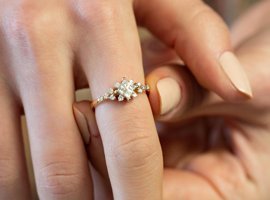 Safir Kuyumculuk 0.47 Karat Kare Parlak Sertifikalı Beyaz Pırlanta Yüzük