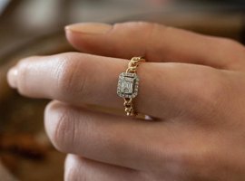 Safir Kuyumculuk 0.25 Karat Baget Parlak Sertifikalı Beyaz Pırlanta Yüzük