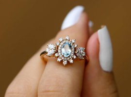 Safir Kuyumculuk 0.50 Karat Oval Parlak Sertifikalı Mavi Pırlanta Yüzük