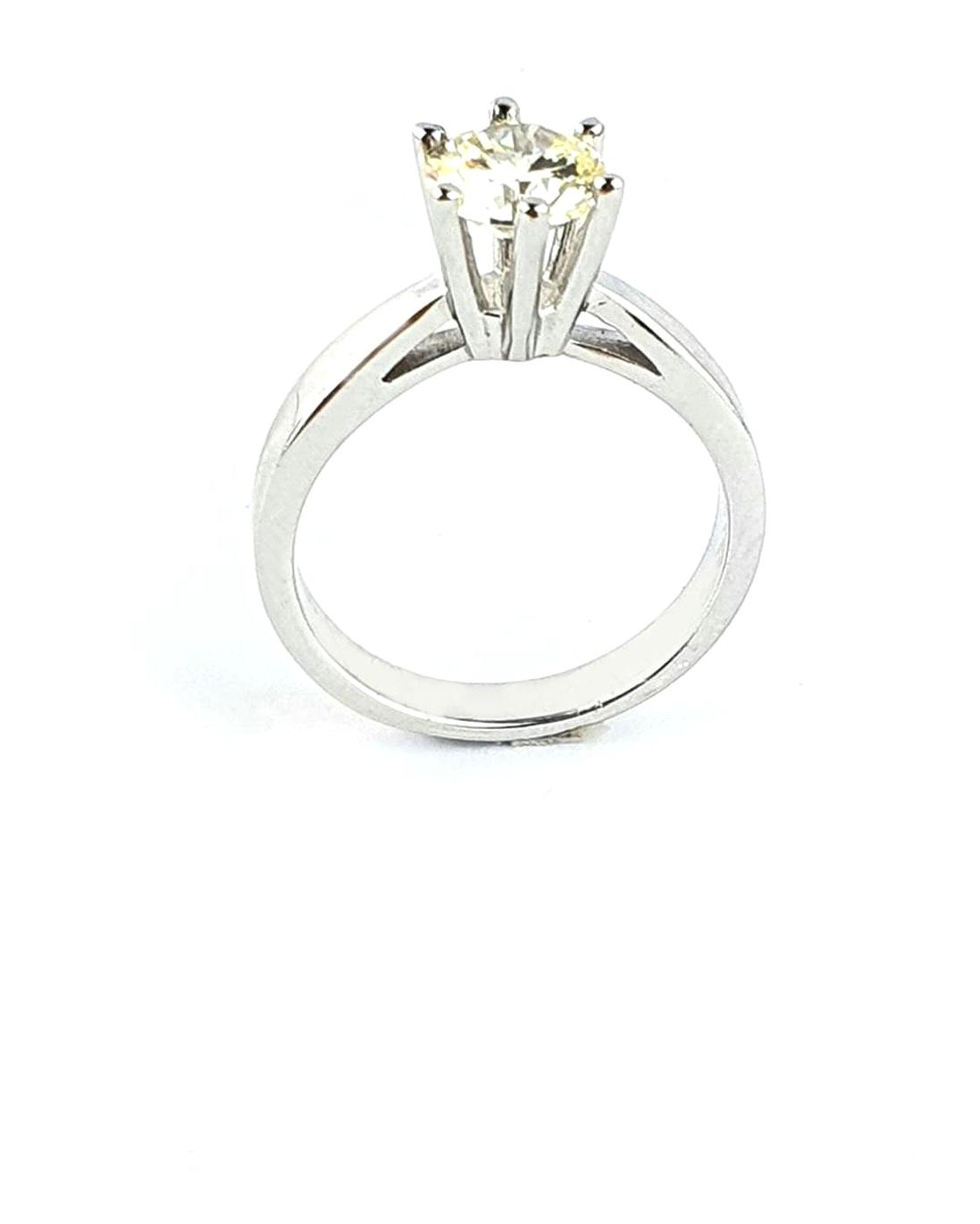 Oseshop Yuvarlak Tektaş Parlak Beyaz Pırlanta Yüzük