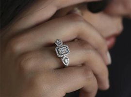 Safir Kuyumculuk 0.50 Karat Sertifikalı Beyaz Pırlanta Yüzük