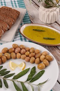 Aymis Kalamata Az Tuzlu Çizik Yeşil Zeytin Paket 300 gr