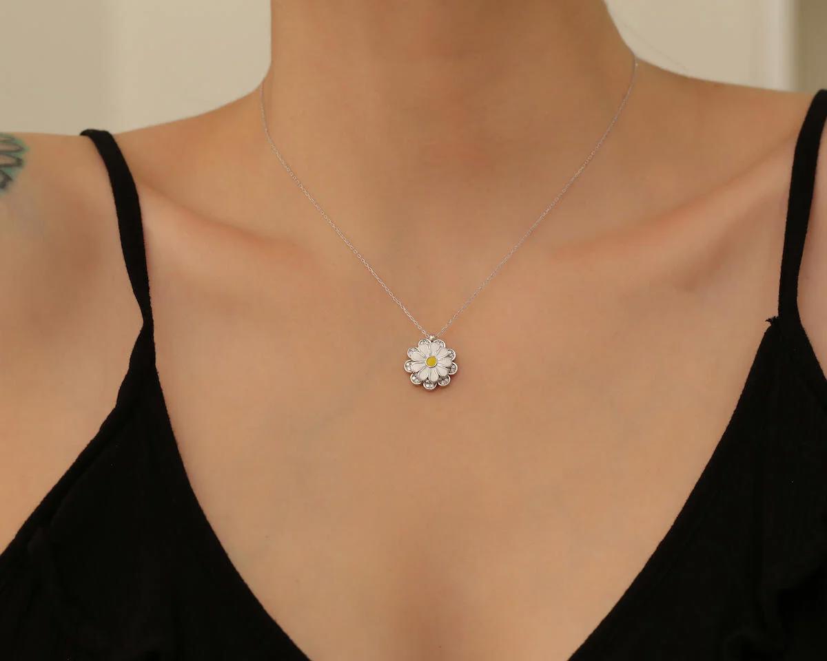 Gümüşistan Papatyalı Beyaz Zirkon Taşlı 925 Ayar Kararmayan Forse Zincir Kadın Gümüş Kolye 45 cm