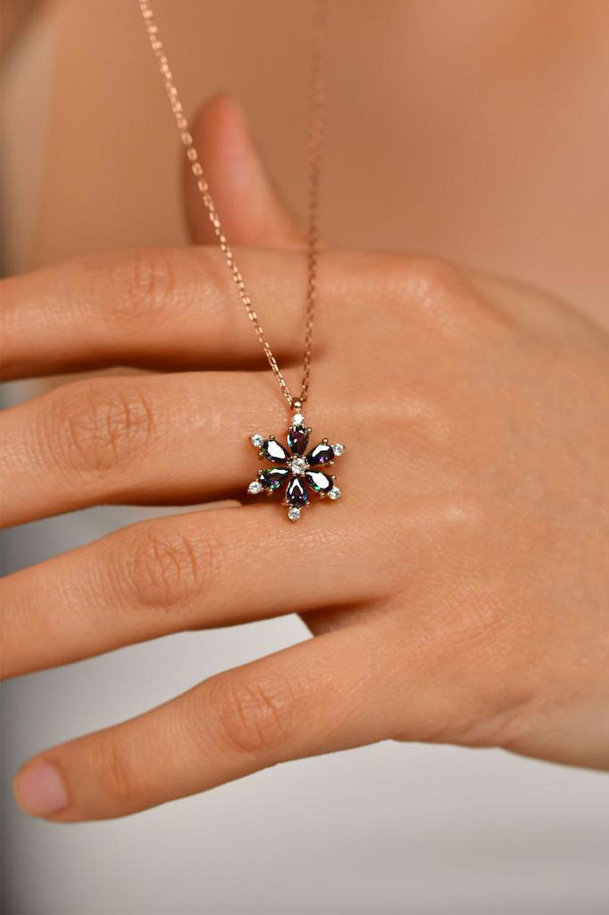 Roza Silver Lotus Çiçeği Siyah Topaz Taşlı 925 Ayar Kararmayan Zincir Forse Zincir Kadın Gümüş Kolye 45 cm