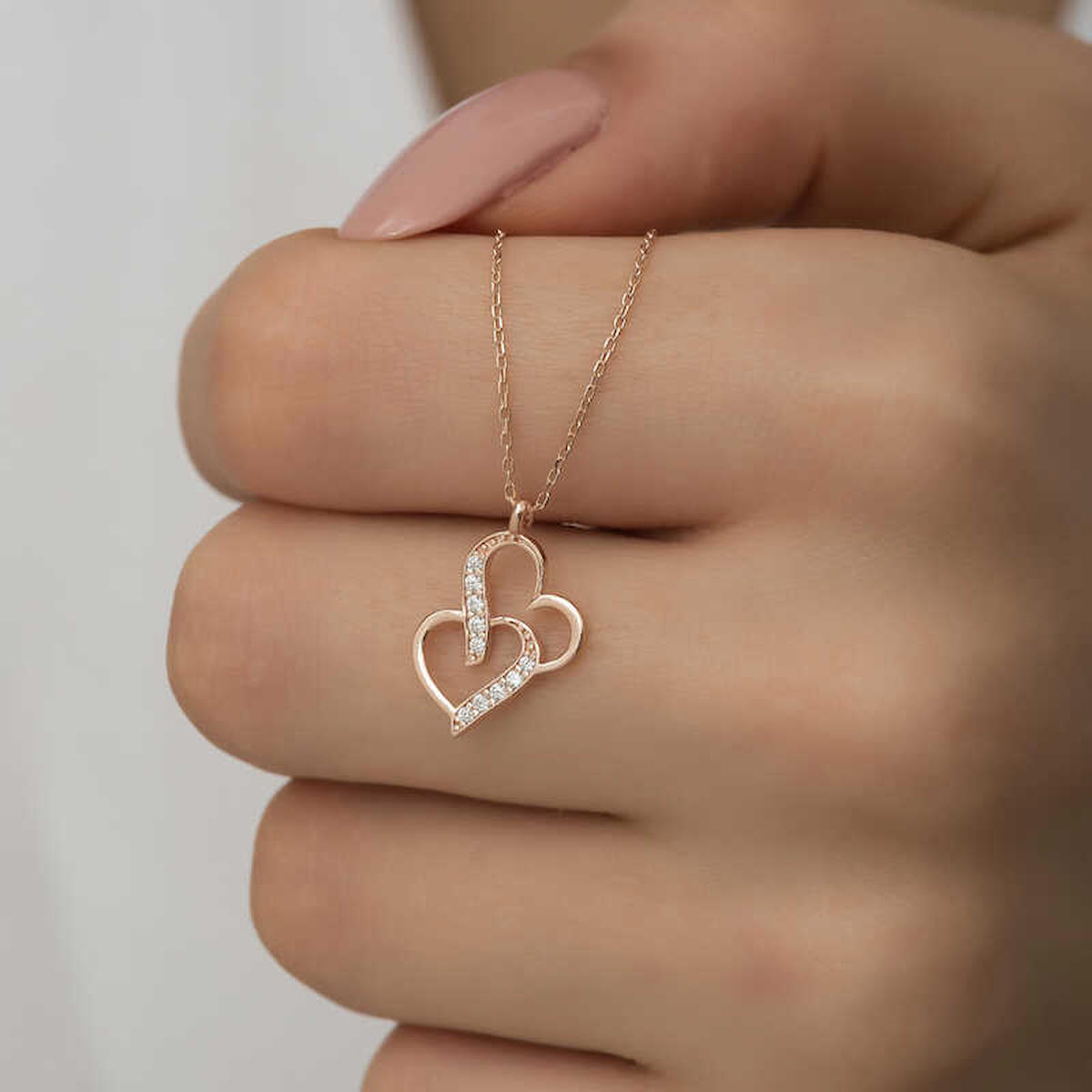Stillove Kalpli Beyaz Zirkon Taşlı Kararmayan Kalpli Düz Zincir Kadın Gümüş Kolye 50 cm