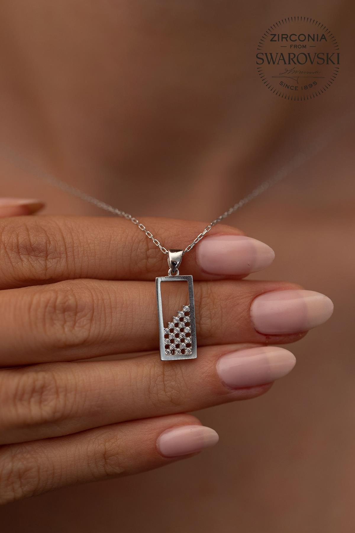 Swarovski Beyaz Zirkon Taşlı Kararmayan Topaz Düz Zincir Kadın Gümüş Kolye 45 cm
