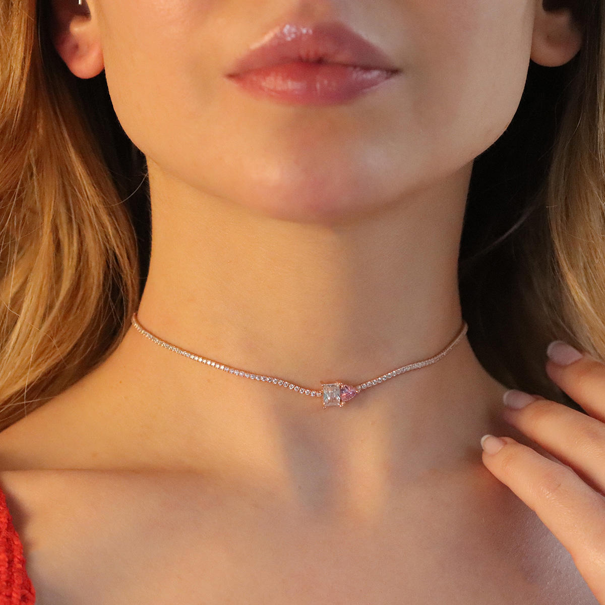 Necati Gün Beyaz Pembe Zirkon Taşlı Kararmayan Güneş Düz Zincir Kadın Gümüş Kolye 36 cm
